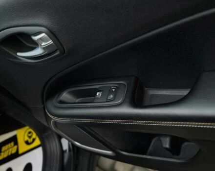 Черный Джип Компас, объемом двигателя 2.4 л и пробегом 89 тыс. км за 16000 $, фото 20 на Automoto.ua