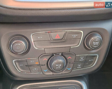 Черный Джип Компас, объемом двигателя 2.4 л и пробегом 93 тыс. км за 15490 $, фото 30 на Automoto.ua