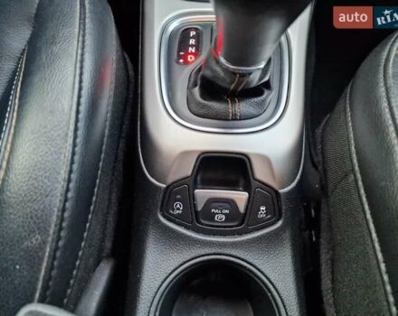 Черный Джип Компас, объемом двигателя 2.36 л и пробегом 98 тыс. км за 12800 $, фото 50 на Automoto.ua