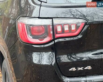 Черный Джип Компас, объемом двигателя 2.4 л и пробегом 93 тыс. км за 13990 $, фото 10 на Automoto.ua