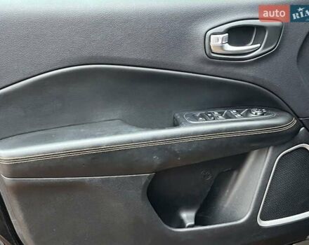 Черный Джип Компас, объемом двигателя 2.4 л и пробегом 74 тыс. км за 17340 $, фото 29 на Automoto.ua