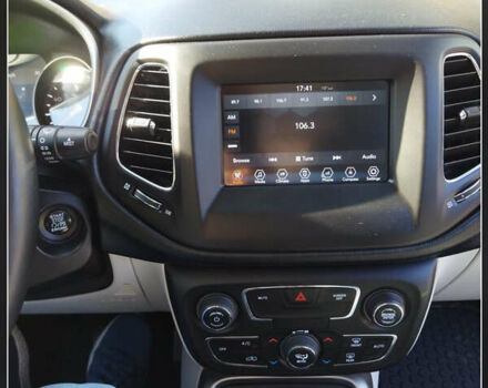 Чорний Джип Compass, об'ємом двигуна 2.36 л та пробігом 75 тис. км за 16000 $, фото 4 на Automoto.ua