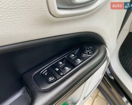 Черный Джип Компас, объемом двигателя 2.36 л и пробегом 106 тыс. км за 14700 $, фото 11 на Automoto.ua