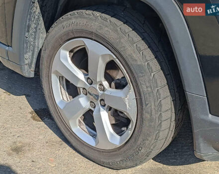 Черный Джип Компас, объемом двигателя 2.4 л и пробегом 93 тыс. км за 15490 $, фото 5 на Automoto.ua