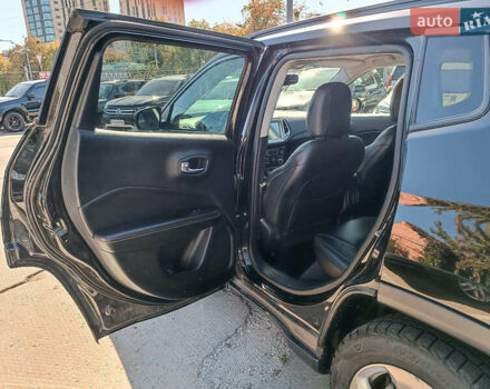 Черный Джип Компас, объемом двигателя 2.4 л и пробегом 93 тыс. км за 15490 $, фото 13 на Automoto.ua