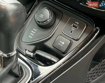 Черный Джип Компас, объемом двигателя 2.4 л и пробегом 74 тыс. км за 17340 $, фото 18 на Automoto.ua