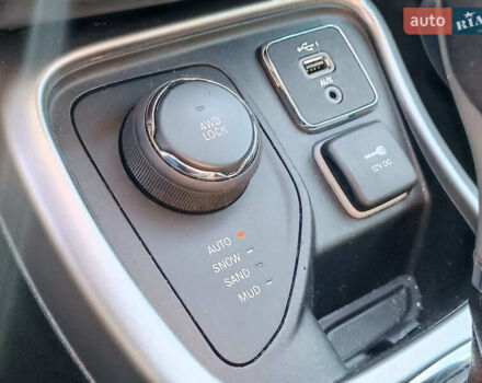 Черный Джип Компас, объемом двигателя 2.4 л и пробегом 93 тыс. км за 15490 $, фото 29 на Automoto.ua