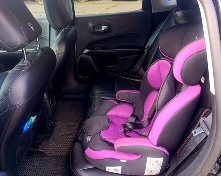 Черный Джип Компас, объемом двигателя 2.4 л и пробегом 93 тыс. км за 16500 $, фото 5 на Automoto.ua