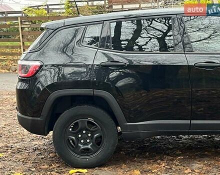 Черный Джип Компас, объемом двигателя 2.4 л и пробегом 93 тыс. км за 13990 $, фото 6 на Automoto.ua