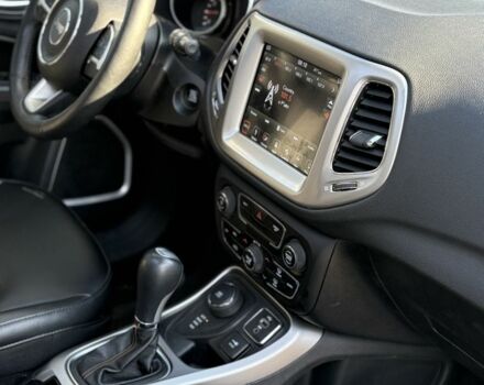 Черный Джип Компас, объемом двигателя 2.4 л и пробегом 142 тыс. км за 12800 $, фото 5 на Automoto.ua