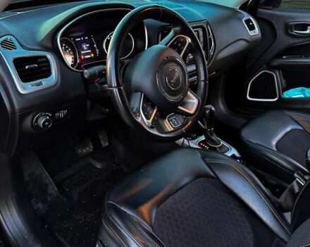 Черный Джип Компас, объемом двигателя 2.36 л и пробегом 173 тыс. км за 14100 $, фото 10 на Automoto.ua