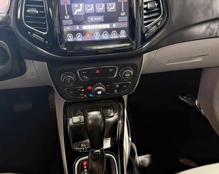 Черный Джип Компас, объемом двигателя 2.4 л и пробегом 32 тыс. км за 8000 $, фото 7 на Automoto.ua