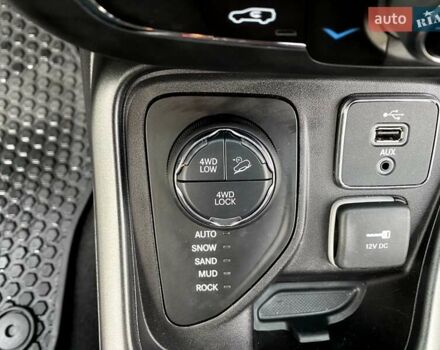Черный Джип Компас, объемом двигателя 2.4 л и пробегом 93 тыс. км за 16950 $, фото 50 на Automoto.ua