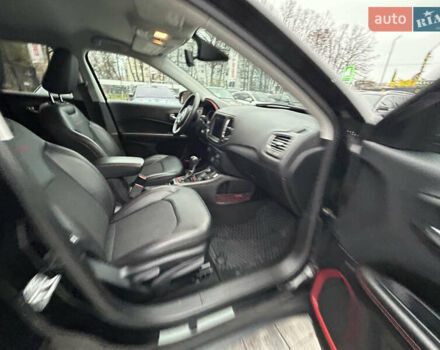 Черный Джип Компас, объемом двигателя 2.36 л и пробегом 165 тыс. км за 19000 $, фото 39 на Automoto.ua