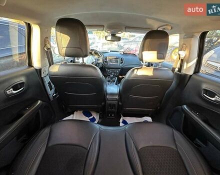 Черный Джип Компас, объемом двигателя 2.4 л и пробегом 124 тыс. км за 10500 $, фото 13 на Automoto.ua