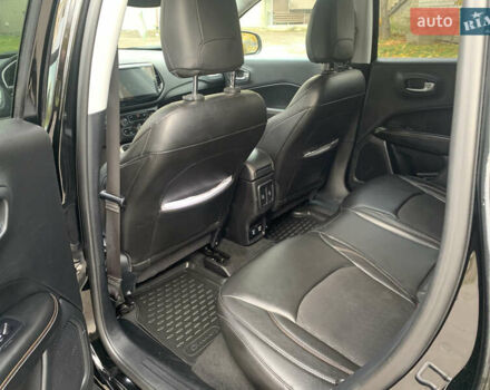 Джип Компас 2018 в Львове на Automoto.ua Черный Джип Компас, объемом двигателя 2.36 л и пробегом 136 тыс. км за 14400 $, фото 28 на Automoto.ua