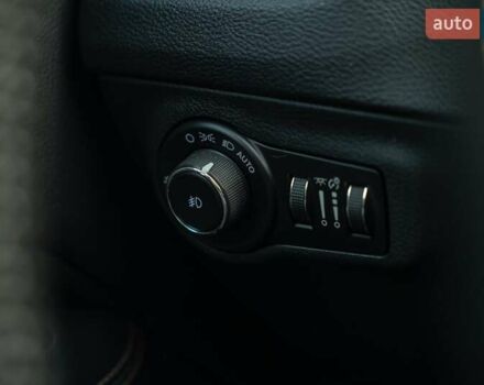 Чорний Джип Compass, об'ємом двигуна 2.36 л та пробігом 78 тис. км за 18500 $, фото 19 на Automoto.ua