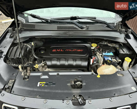 Чорний Джип Compass, об'ємом двигуна 2.4 л та пробігом 105 тис. км за 14400 $, фото 10 на Automoto.ua