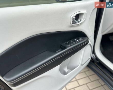 Черный Джип Компас, объемом двигателя 2.36 л и пробегом 157 тыс. км за 15300 $, фото 35 на Automoto.ua