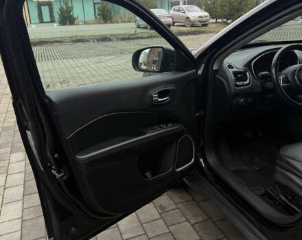 Черный Джип Компас, объемом двигателя 2.4 л и пробегом 58 тыс. км за 16300 $, фото 12 на Automoto.ua