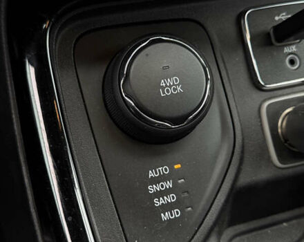 Черный Джип Компас, объемом двигателя 2.4 л и пробегом 58 тыс. км за 16300 $, фото 29 на Automoto.ua