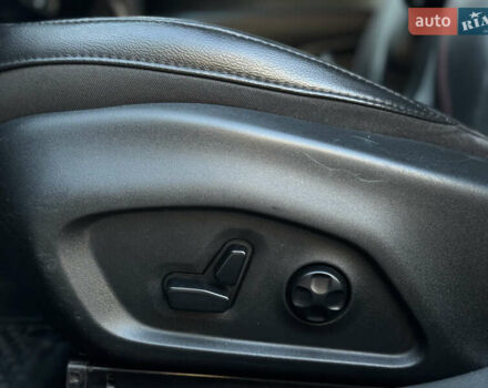 Джип Compass 2019 у Луцьку на Automoto.ua Чорний Джип Compass, об'ємом двигуна 2 л та пробігом 231 тис. км за 18999 $, фото 46 на Automoto.ua