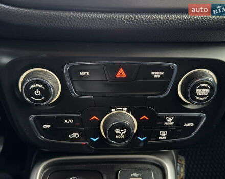 Черный Джип Компас, объемом двигателя 2.4 л и пробегом 174 тыс. км за 15700 $, фото 49 на Automoto.ua