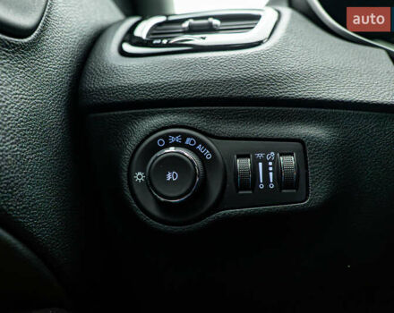 Джип Compass 2019 у Києві на Automoto.ua Чорний Джип Compass, об'ємом двигуна 2.4 л та пробігом 101 тис. км за 15402 $, фото 15 на Automoto.ua