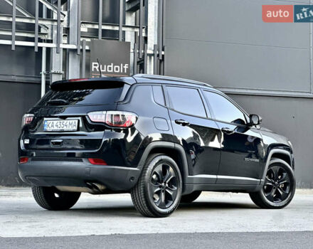 Черный Джип Компас, объемом двигателя 2.4 л и пробегом 159 тыс. км за 14200 $, фото 5 на Automoto.ua