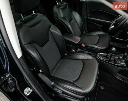 Джип Compass 2019 у Києві на Automoto.ua Чорний Джип Compass, об'ємом двигуна 2.4 л та пробігом 101 тис. км за 15402 $, фото 19 на Automoto.ua