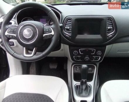 Джип Compass 2019 у Львові на Automoto.ua Чорний Джип Compass, об'ємом двигуна 2.36 л та пробігом 58 тис. км за 16500 $, фото 4 на Automoto.ua