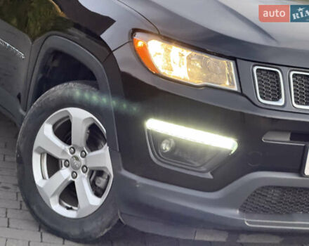 Черный Джип Компас, объемом двигателя 2.4 л и пробегом 174 тыс. км за 15700 $, фото 11 на Automoto.ua