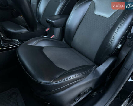 Черный Джип Компас, объемом двигателя 2.4 л и пробегом 159 тыс. км за 14200 $, фото 28 на Automoto.ua