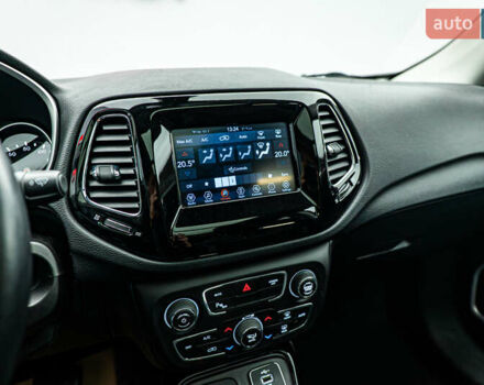 Джип Compass 2019 у Києві на Automoto.ua Чорний Джип Compass, об'ємом двигуна 2.4 л та пробігом 101 тис. км за 15402 $, фото 16 на Automoto.ua