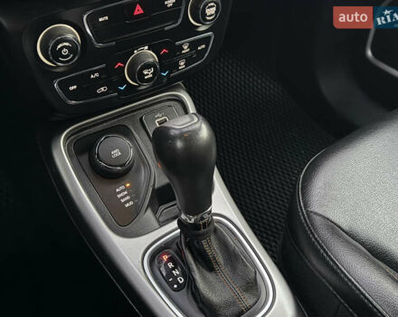 Черный Джип Компас, объемом двигателя 2.4 л и пробегом 174 тыс. км за 15700 $, фото 50 на Automoto.ua