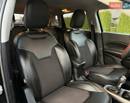 Черный Джип Компас, объемом двигателя 2.4 л и пробегом 174 тыс. км за 15700 $, фото 27 на Automoto.ua