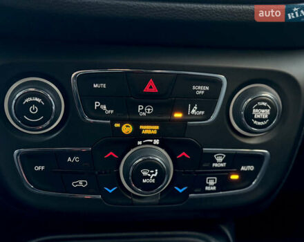 Джип Compass 2019 у Луцьку на Automoto.ua Чорний Джип Compass, об'ємом двигуна 2 л та пробігом 231 тис. км за 18999 $, фото 20 на Automoto.ua