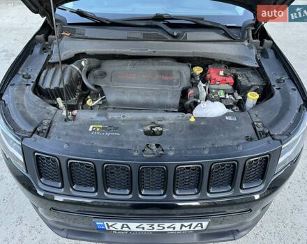 Черный Джип Компас, объемом двигателя 2.4 л и пробегом 159 тыс. км за 14200 $, фото 12 на Automoto.ua
