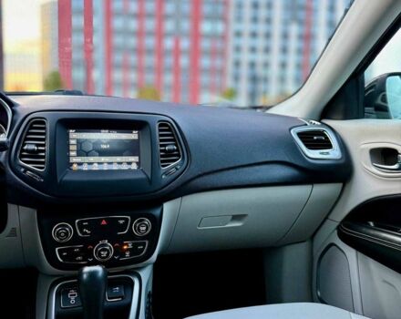 Черный Джип Компас, объемом двигателя 2.4 л и пробегом 55 тыс. км за 16900 $, фото 20 на Automoto.ua