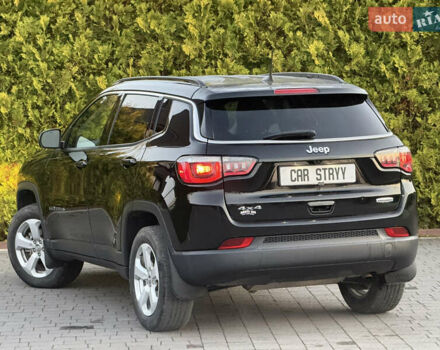 Черный Джип Компас, объемом двигателя 2.4 л и пробегом 174 тыс. км за 15700 $, фото 3 на Automoto.ua