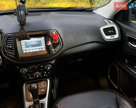 Черный Джип Компас, объемом двигателя 2.4 л и пробегом 174 тыс. км за 15700 $, фото 35 на Automoto.ua