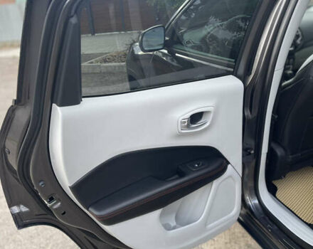 Черный Джип Компас, объемом двигателя 2.4 л и пробегом 97 тыс. км за 16200 $, фото 5 на Automoto.ua