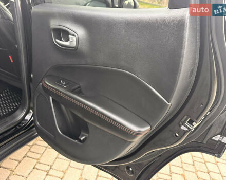 Черный Джип Компас, объемом двигателя 2.36 л и пробегом 82 тыс. км за 17499 $, фото 19 на Automoto.ua