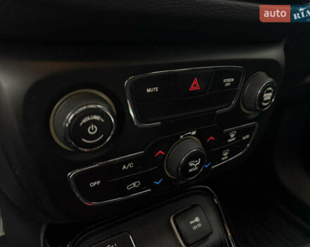 Черный Джип Компас, объемом двигателя 2.4 л и пробегом 123 тыс. км за 14900 $, фото 13 на Automoto.ua