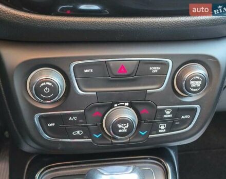 Черный Джип Компас, объемом двигателя 2.4 л и пробегом 52 тыс. км за 17240 $, фото 24 на Automoto.ua