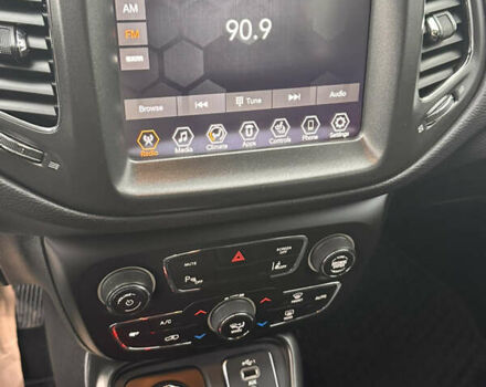 Черный Джип Компас, объемом двигателя 2.36 л и пробегом 82 тыс. км за 17499 $, фото 23 на Automoto.ua