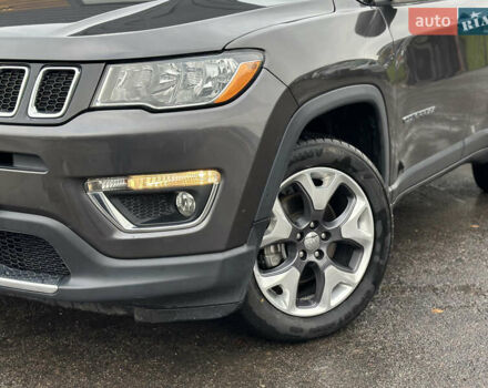 Черный Джип Компас, объемом двигателя 2.36 л и пробегом 154 тыс. км за 18999 $, фото 4 на Automoto.ua