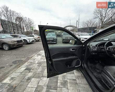 Черный Джип Компас, объемом двигателя 2.36 л и пробегом 54 тыс. км за 19100 $, фото 17 на Automoto.ua