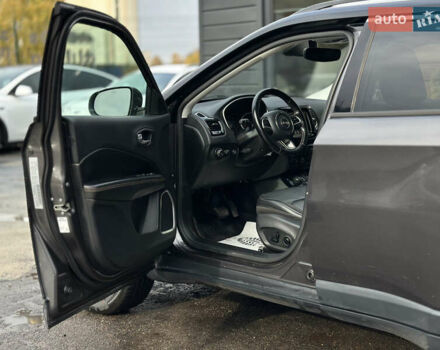 Черный Джип Компас, объемом двигателя 2.36 л и пробегом 154 тыс. км за 18999 $, фото 21 на Automoto.ua