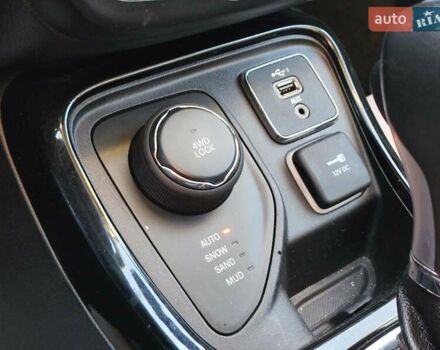 Черный Джип Компас, объемом двигателя 2.4 л и пробегом 52 тыс. км за 17240 $, фото 25 на Automoto.ua